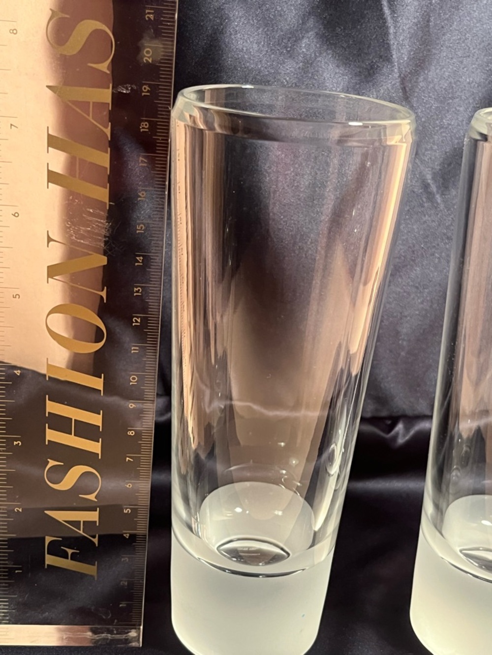 VERA WANG WEDGEWOOD set of 2 Glasses (Gorgeous)no box - Picture 7 of 9